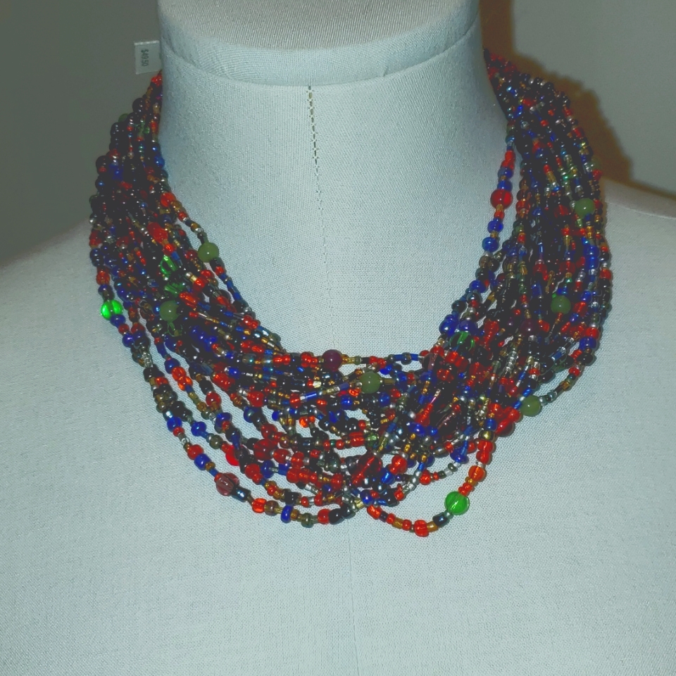 Necklace Heavily Stranded Beaded Necklace Of Reds Blue And Green Purple And 15$